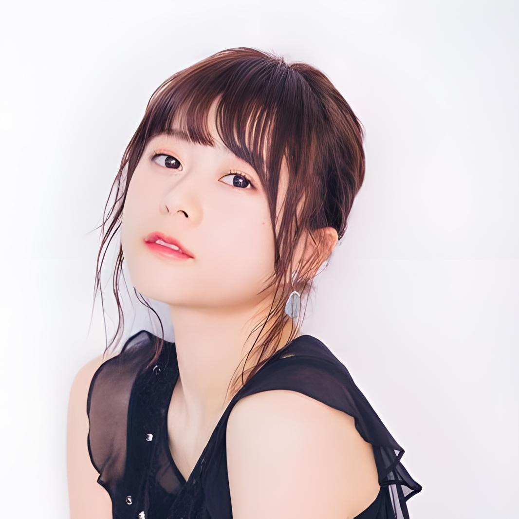 水瀬いのり (Inori Minase)