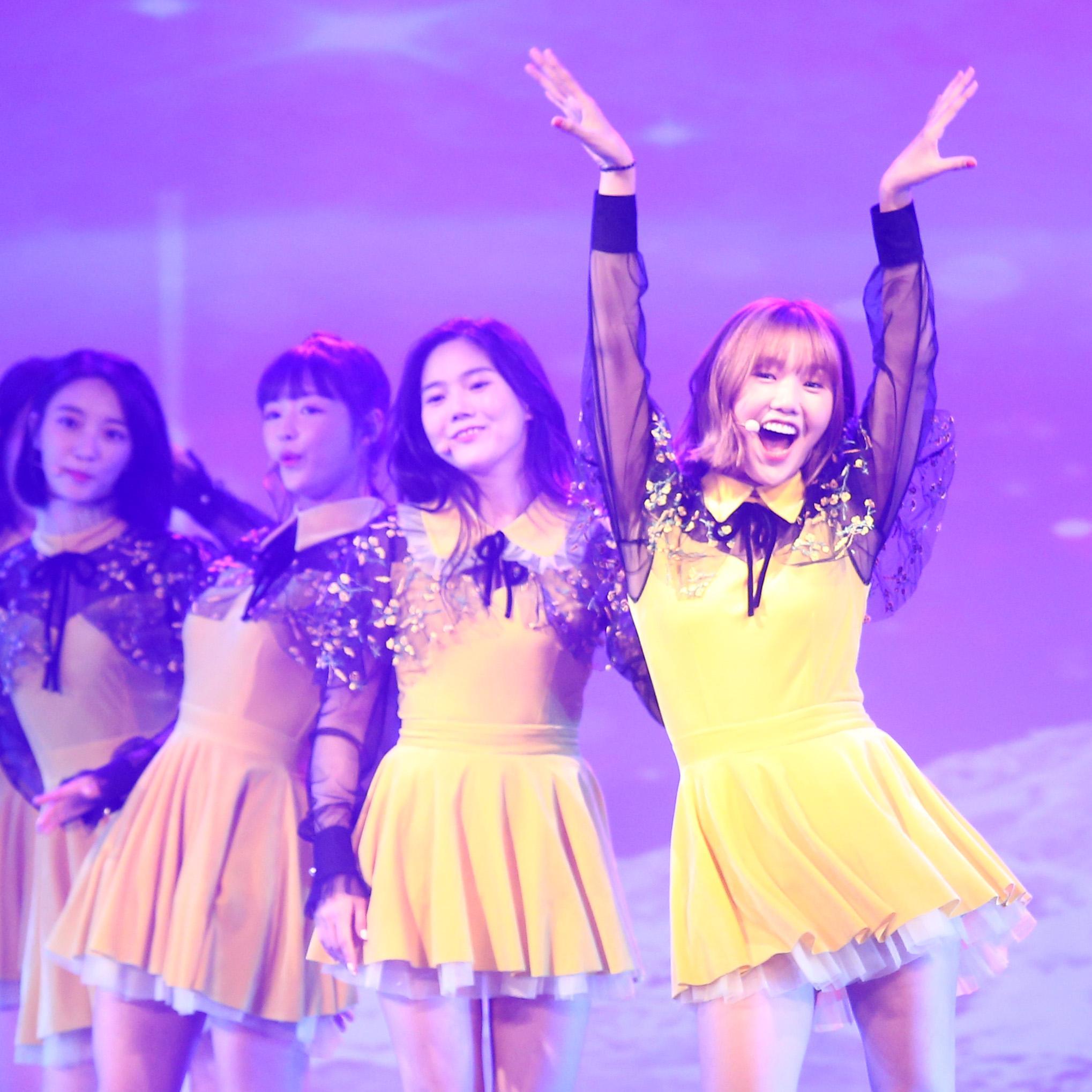 오마이걸(OH MY GIRL) (OH MY GIRL)