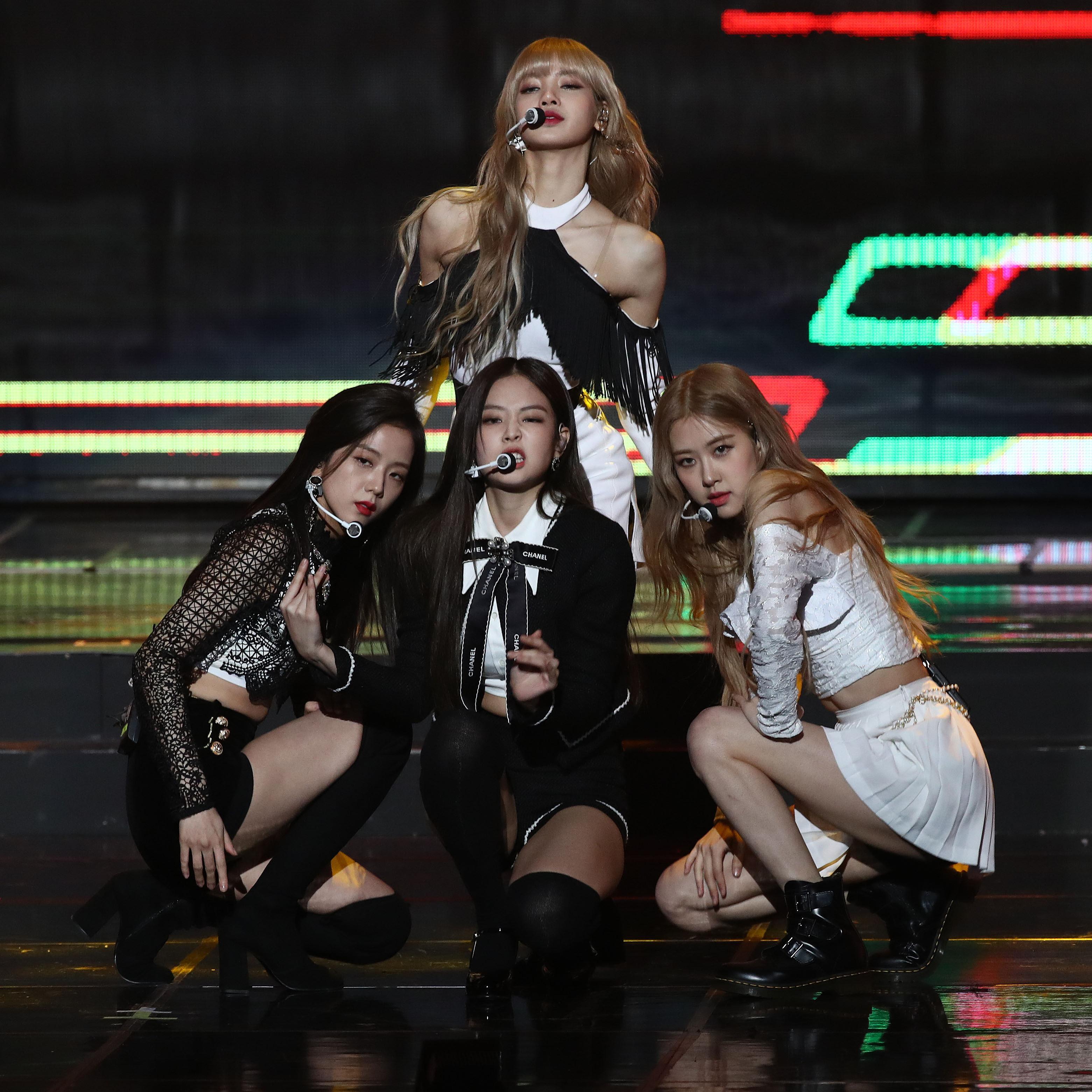 블랙핑크 (BLACKPINK)