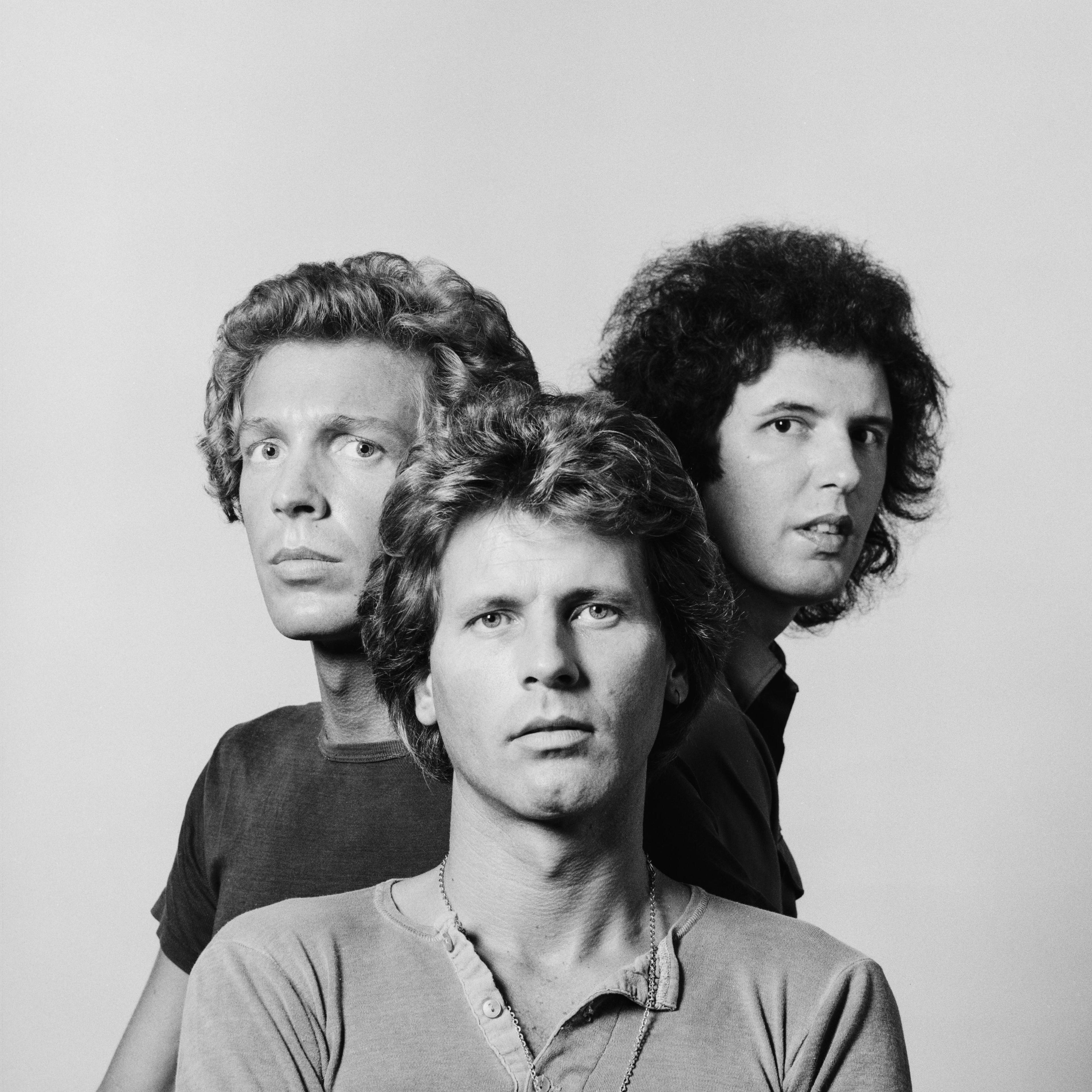Dynamic cover art