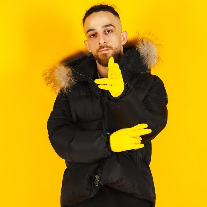 Dynamic cover art