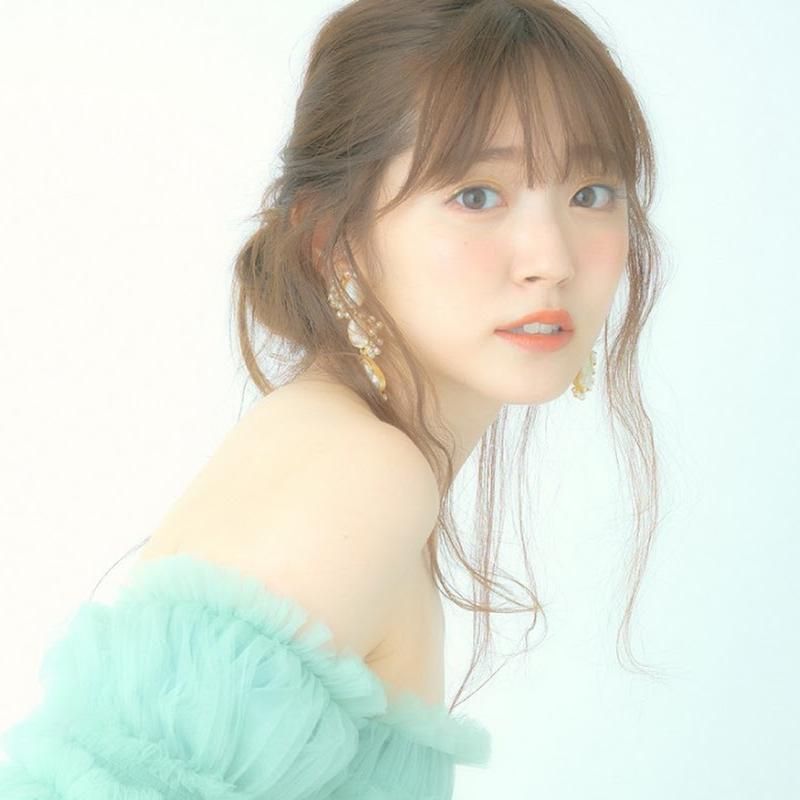 鈴木愛理 (Airi Suzuki)