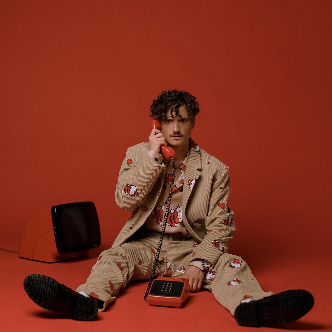 Dynamic cover art