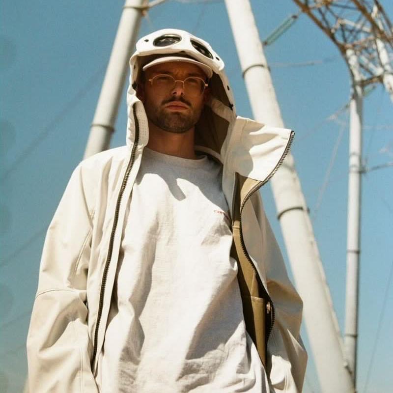 Artist chip image