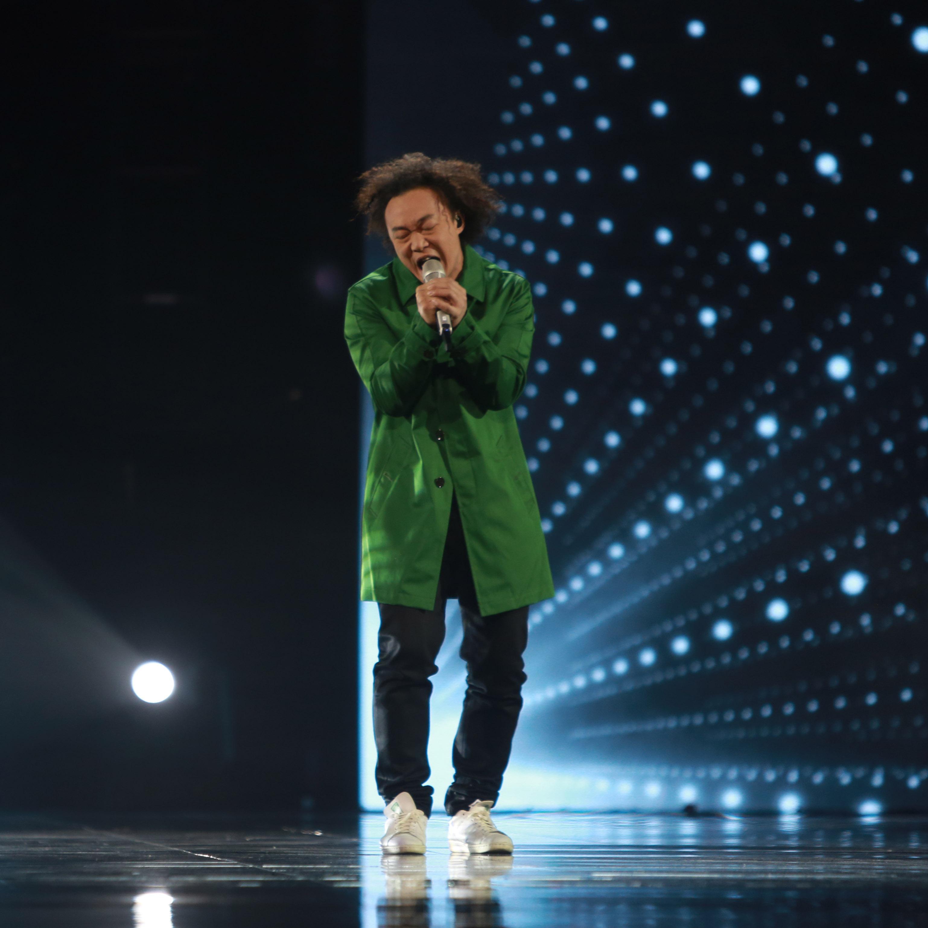 陳奕迅 (Eason Chan)