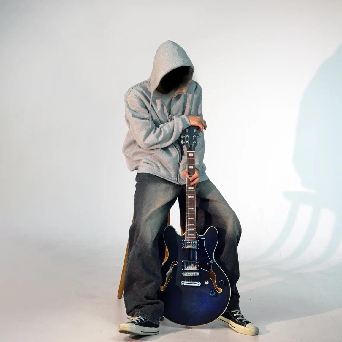 Dynamic cover art