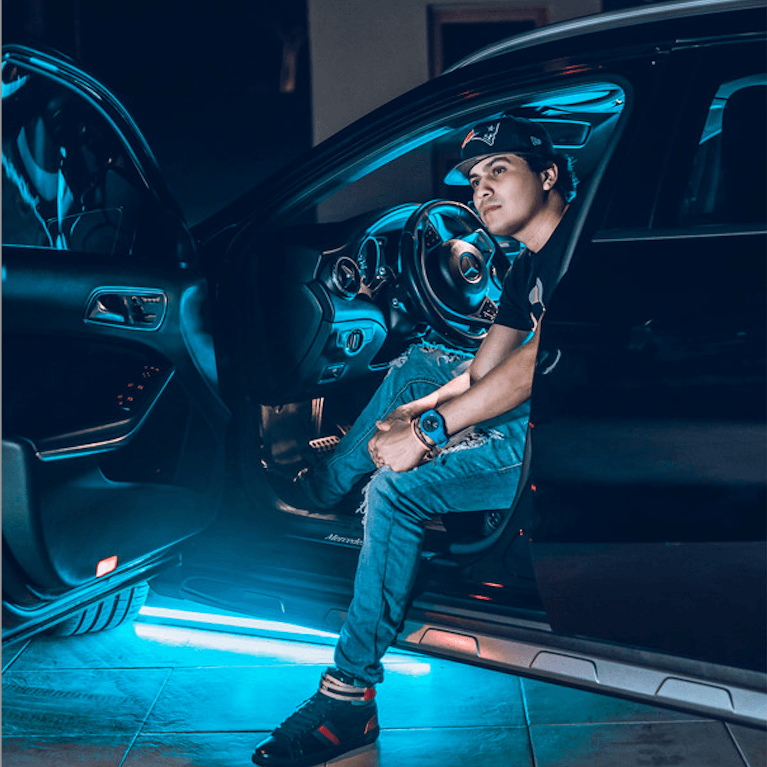 Dynamic cover art