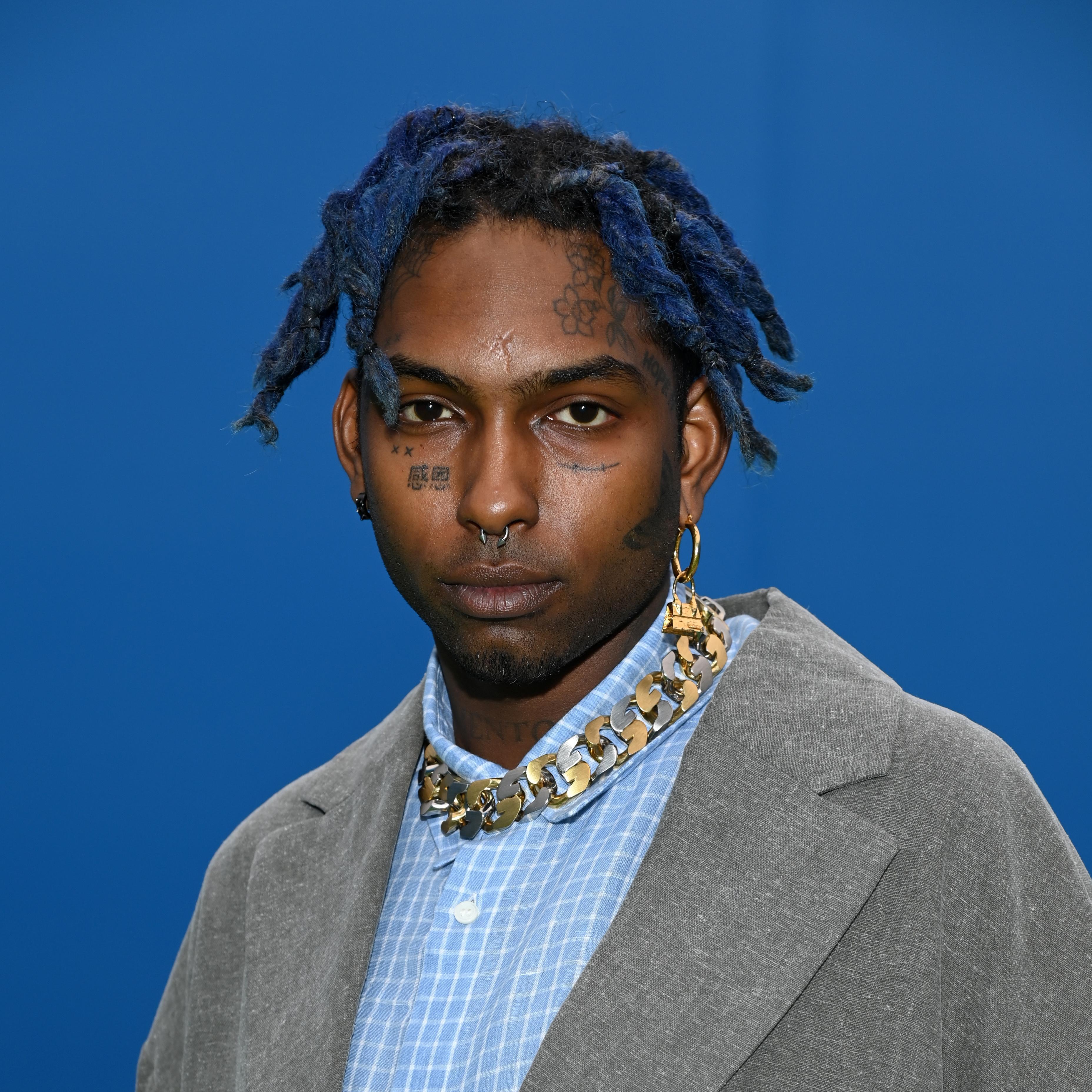 Dynamic cover art