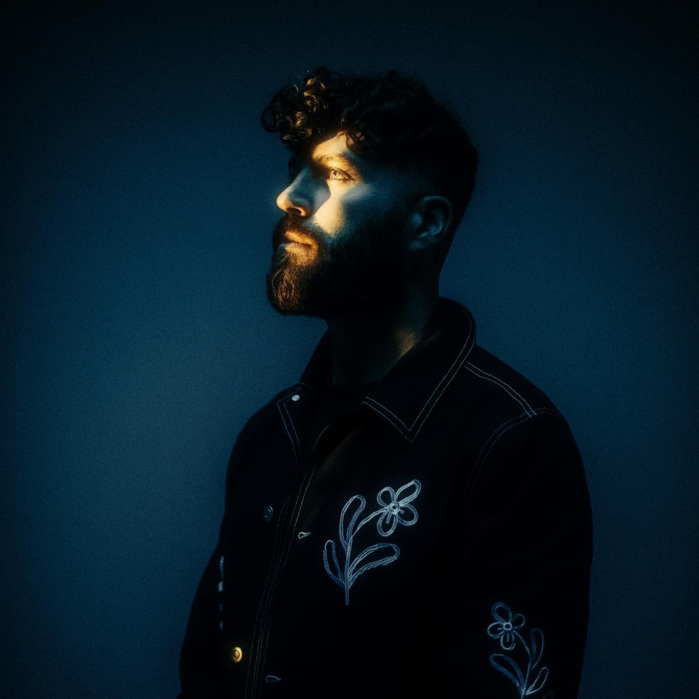 Dynamic cover art