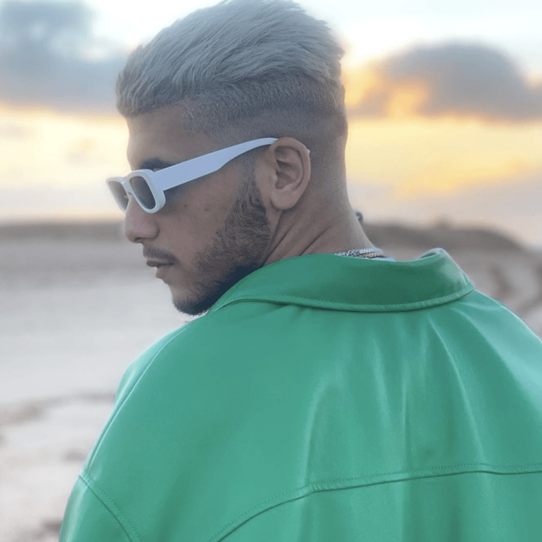 Dynamic cover art