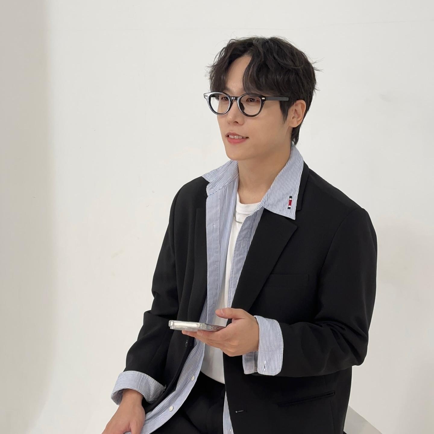 Artist chip image
