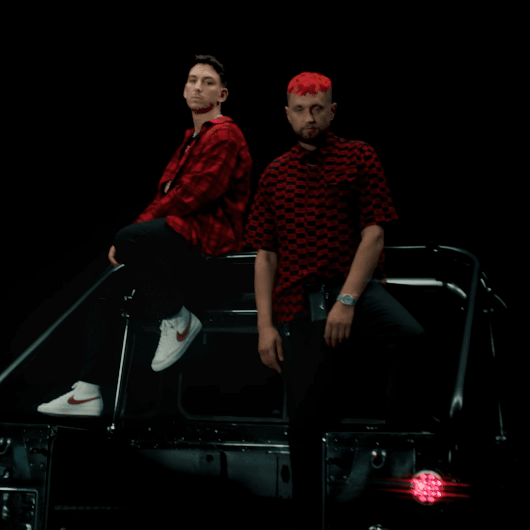 Dynamic cover art