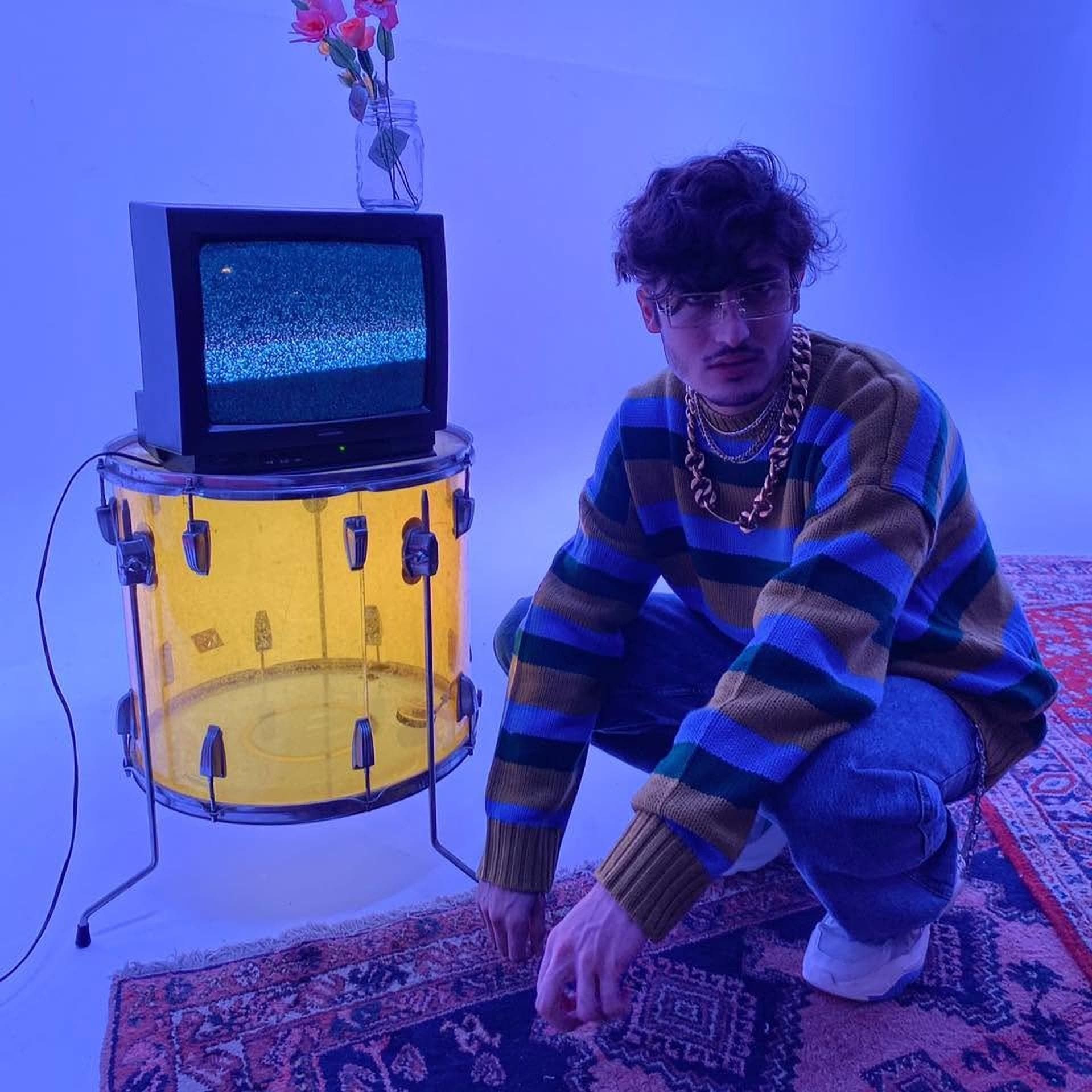 Dynamic cover art